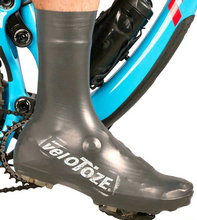 隔绝寒冷和泥水：从VeloToze弹性乳胶山地车鞋套开始