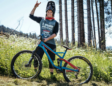 基冈•莱特参加DS赛的Devinci Django 林道车：2018 Crankworx 莱热站