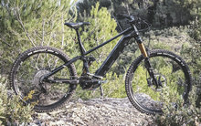 越野摩托品牌Husqvarna(胡思瓦纳）进军电助力山地车赛EWS-E