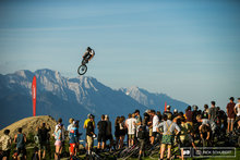 脱离地心引力 - 2021 Crankworx因斯布鲁克站摆尾赛