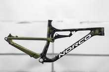 带着枫叶去奥运会：加拿大车手​Norco Revolver战车涂装