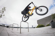 《来一个后轮骑》丹尼·马卡斯基尔(Danny MacAskill )新作