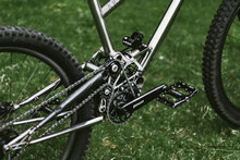 世界末日机器：Archibald Cycles AC1 钢架耐力山地车