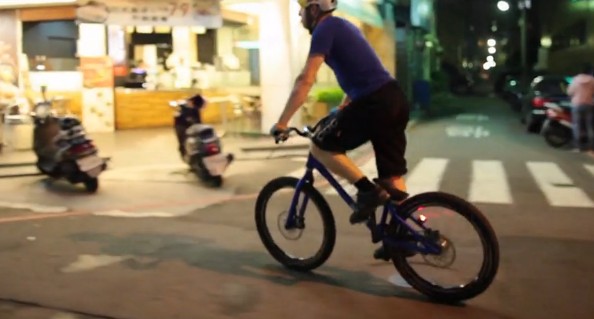 丹尼逛台湾 DANNY MACASKILL IN TAIWAN -- powered by Lezyne