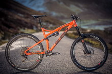 爱腾空的淘气包：Whyte G-150 SCR Works Enduro战车