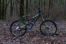 Scott Voltage FR710：由Slopestyle蜕变而成的速降车
