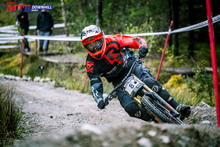 大雨滂沱：Rose Bikes英国速降系列赛第二站决赛