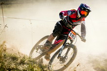 Polygon车手在Crankworx Les 2 Alpes单车节的风格之战