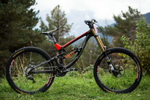 Manon Carpenter的世锦赛战车Saracen Myst Carbon