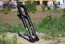 DT Swiss 1500g竞赛级OPM O.D.L前叉