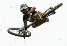 2016年法国Crankworx单车节:最帅的26个甩尾动作