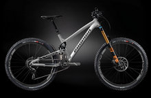 五台180mm避震行程的超级enduro山地车