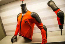Dainese新品：All-Weather骑行服套装和儿童护具