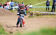 儿童迷你Enduro赛见过吗？厄瓜多尔小骑士的争冠心
