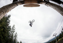 埃米尔艰难取胜 - 2019 Crankworx惠斯勒花式下山赛