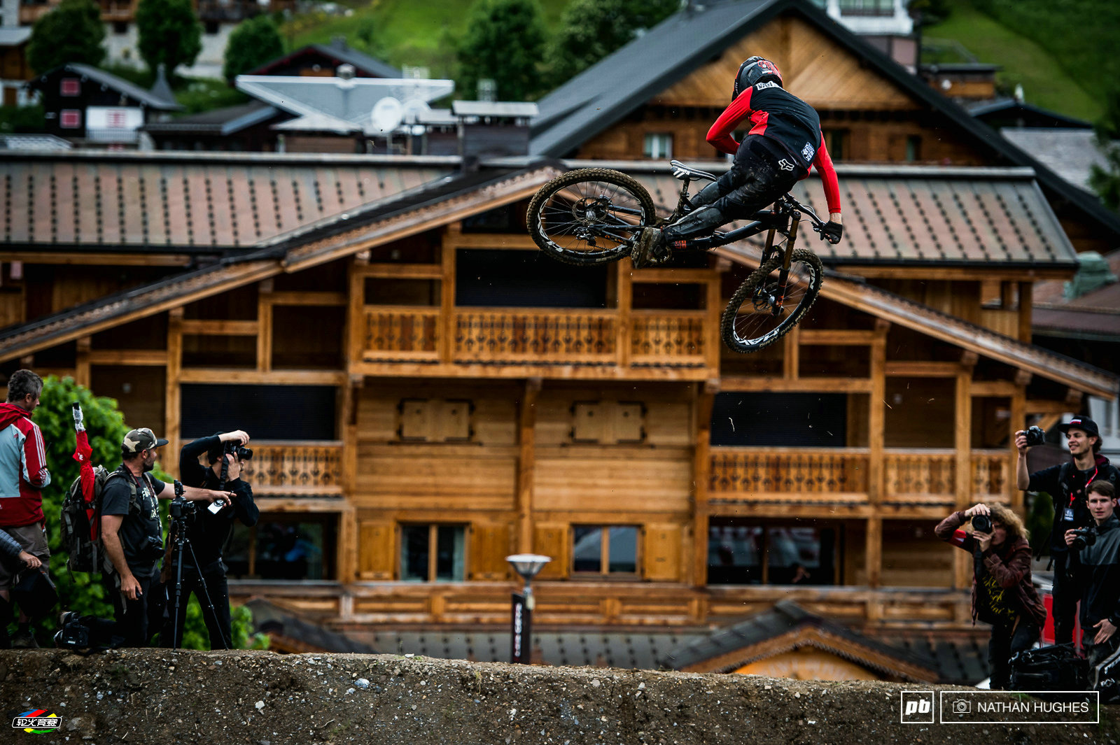 25 2016Crankworx第二站莱斯盖兹摆尾赛