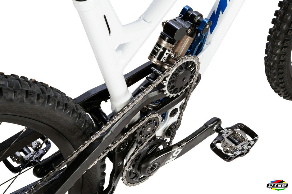 here-s-the-first-bike-to-use-supre-the-drivetrain-with-the-world-s-toughest-derailleur_8