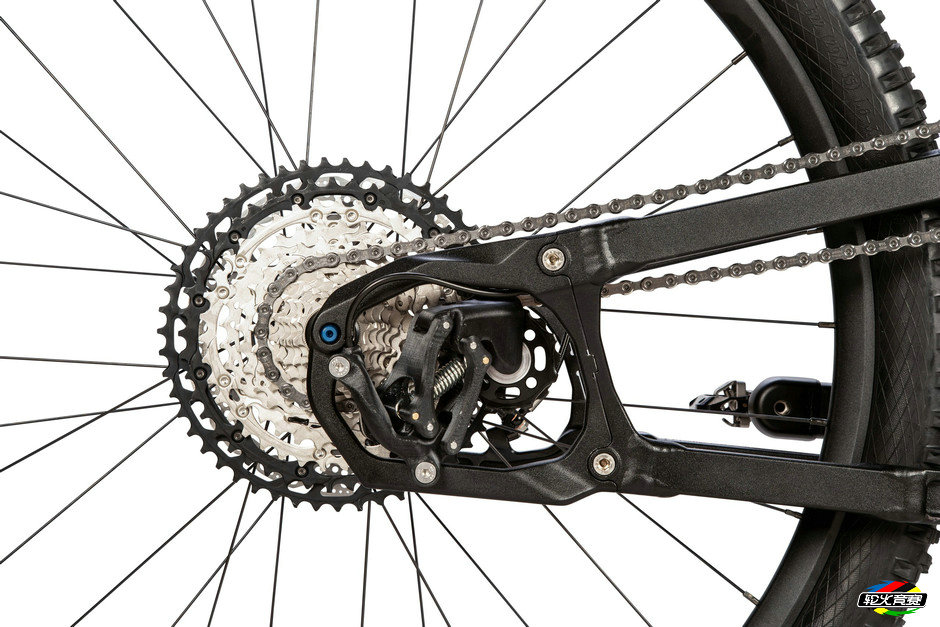 here-s-the-first-bike-to-use-supre-the-drivetrain-with-the-world-s-toughest-derailleur_25